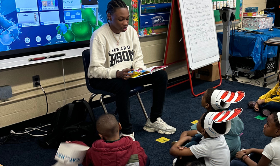 HUASB student reading books
