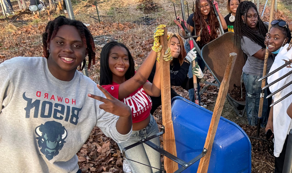 HUASB serving outside 